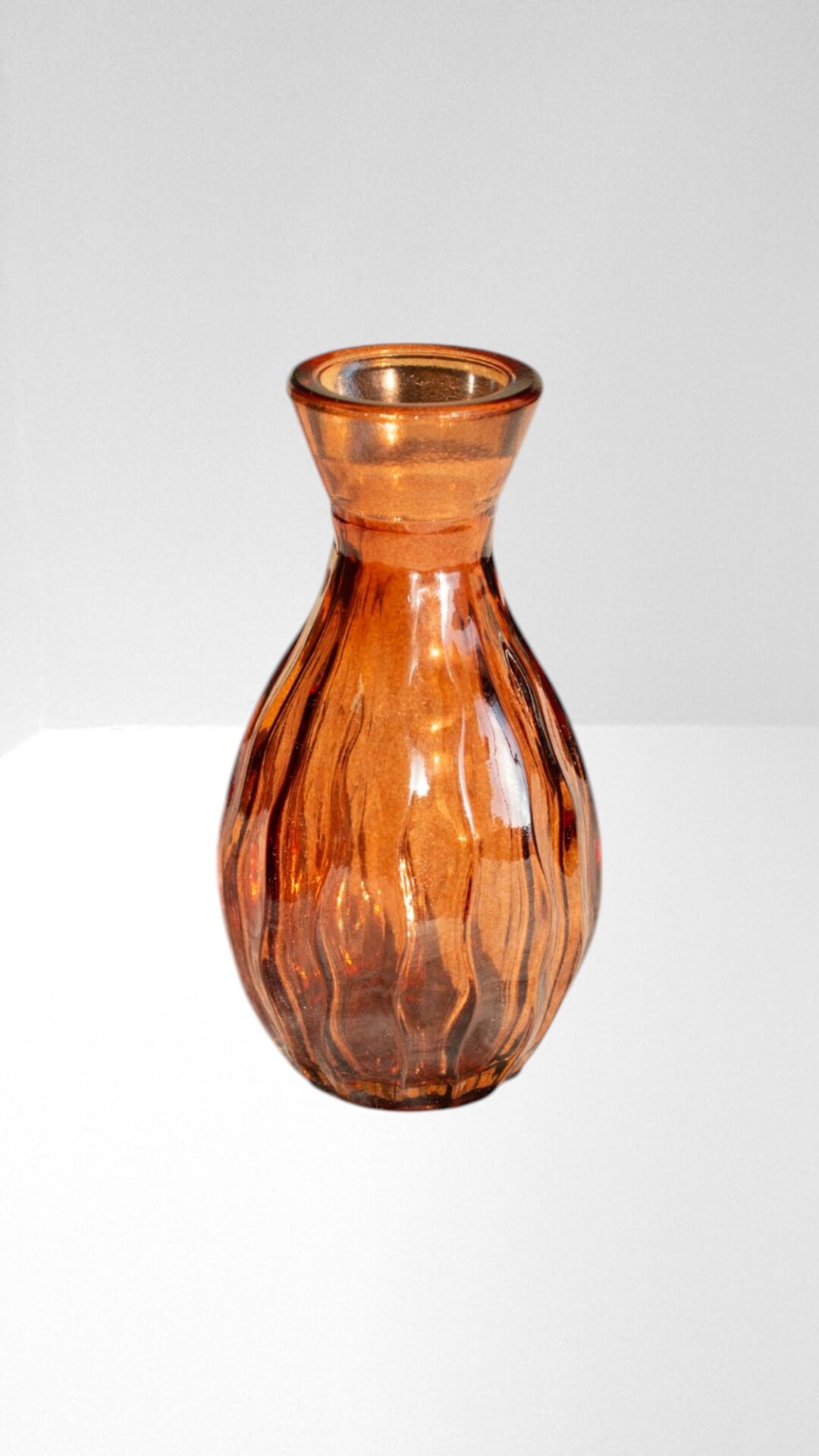 Mini Vintage Kabartmalı Cam Vazo Vazo